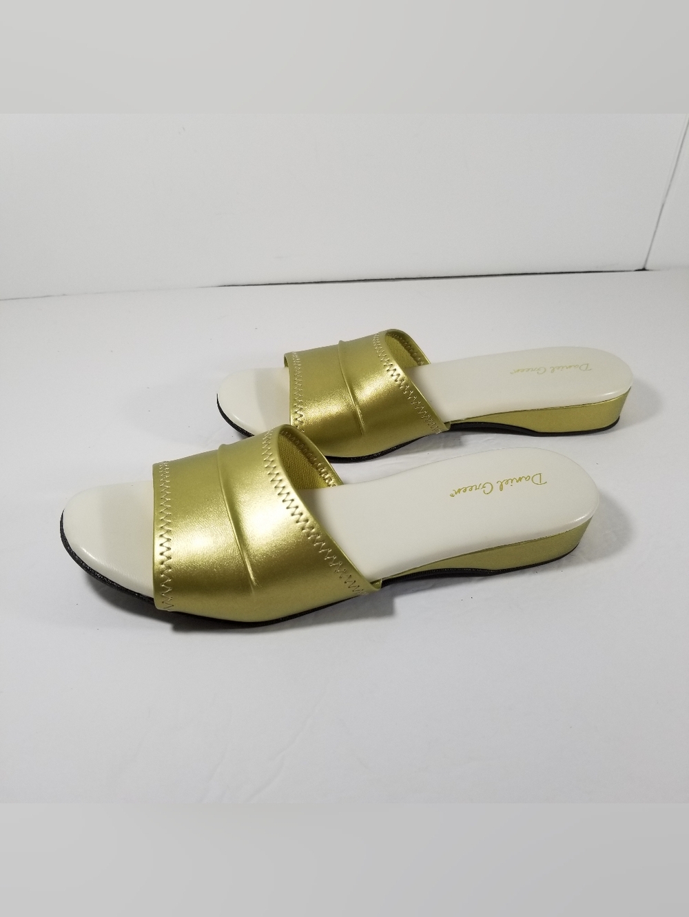 Daniel Green Slide Sandals Women's Size 8M Gold Wedge Comfort Shoes